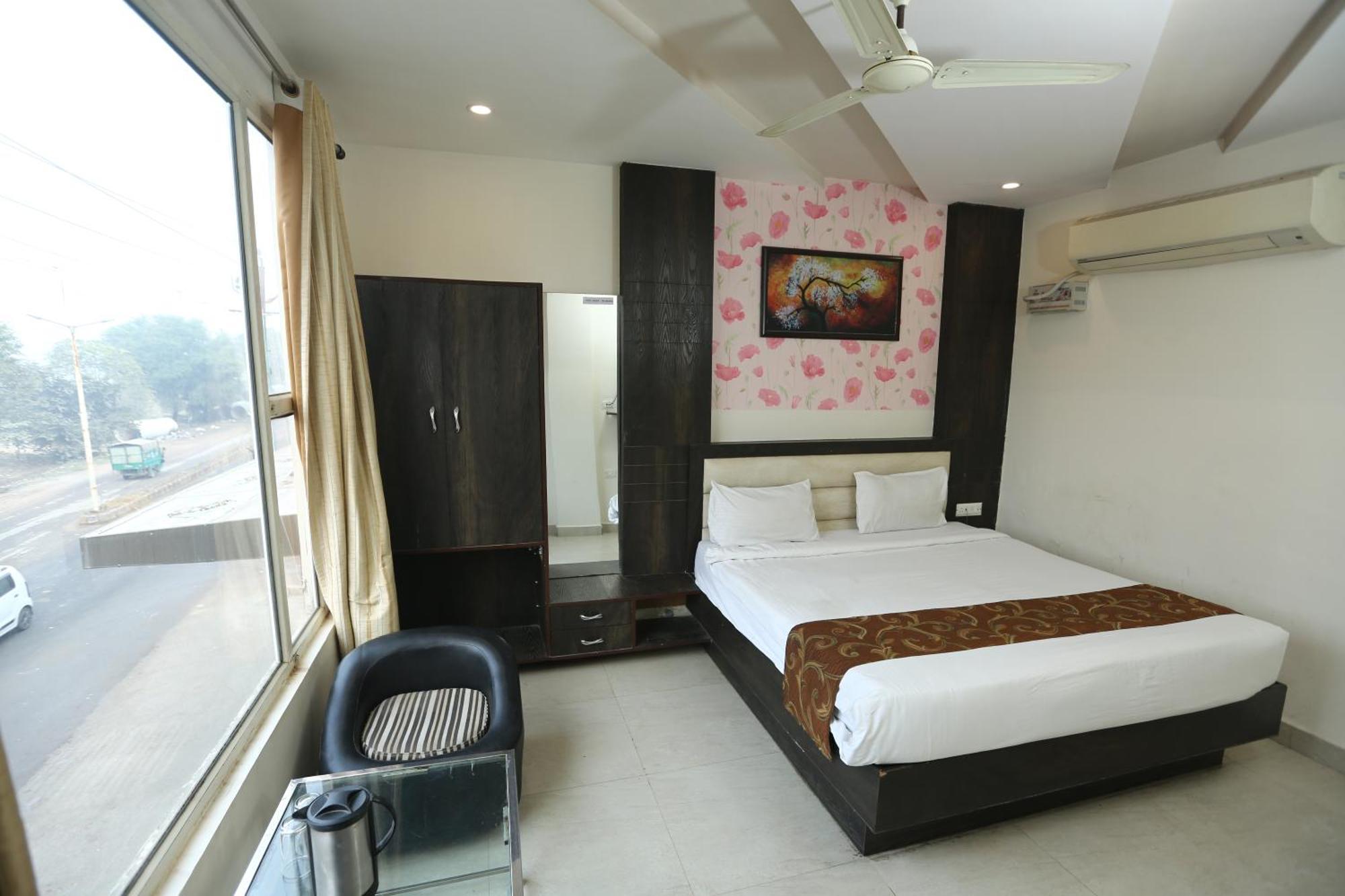 24 Hotel & Resort อัครา ภายนอก รูปภาพ