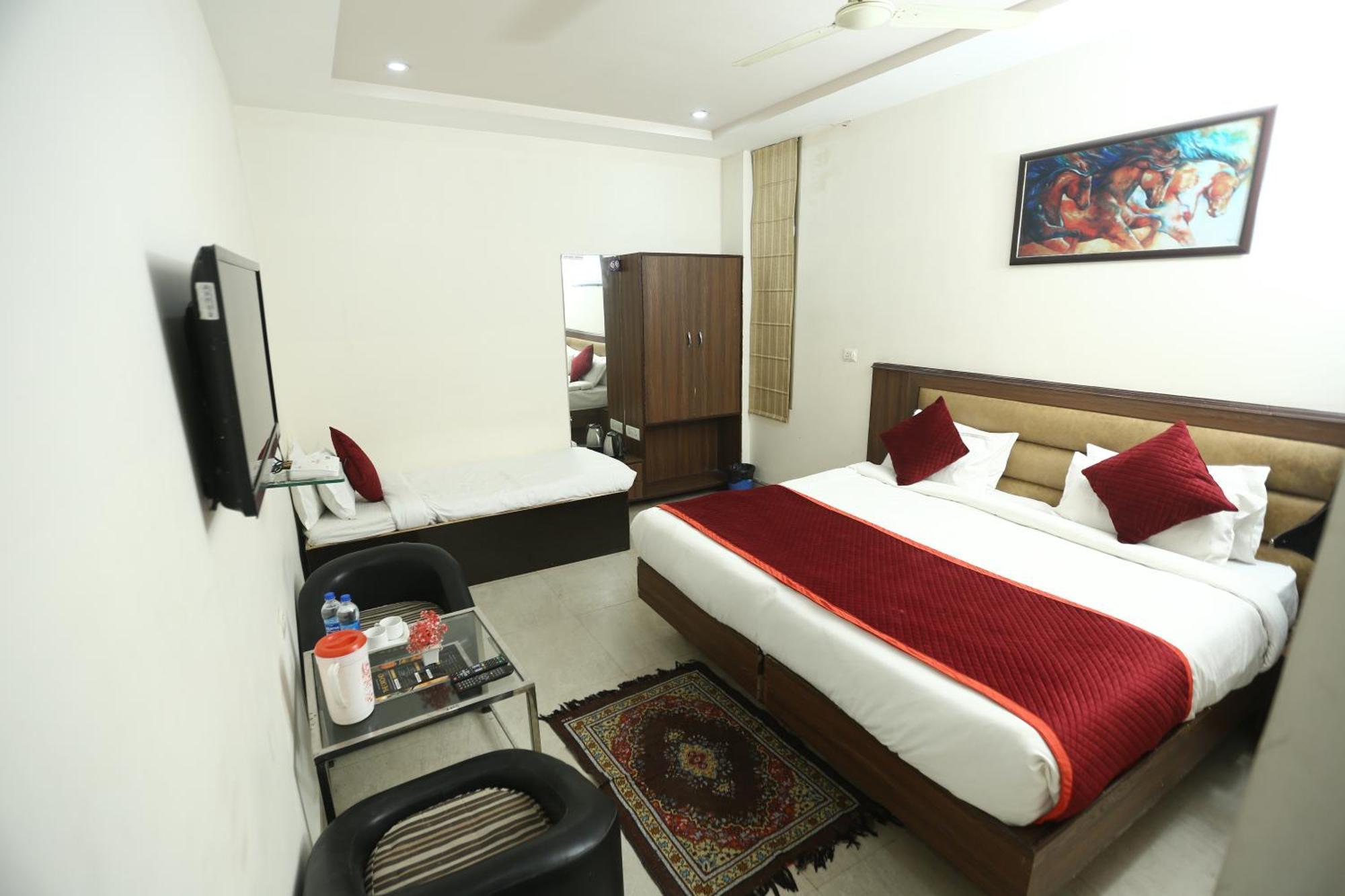 24 Hotel & Resort อัครา ภายนอก รูปภาพ