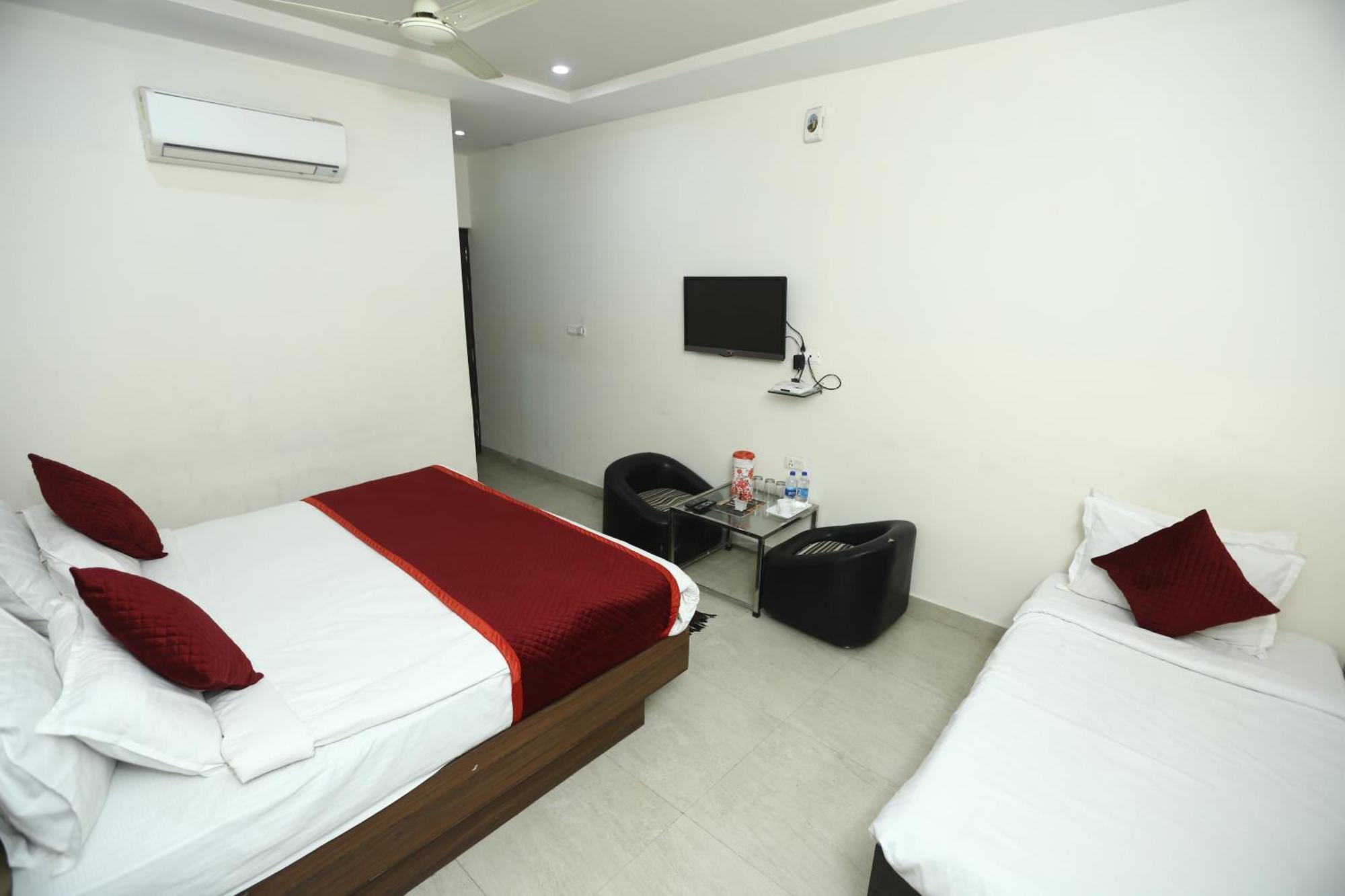24 Hotel & Resort อัครา ภายนอก รูปภาพ