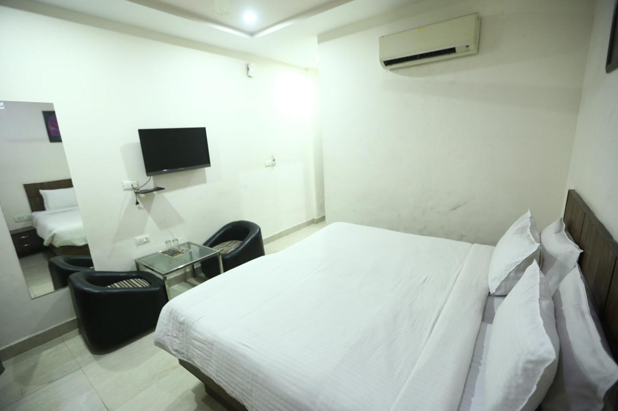 24 Hotel & Resort อัครา ภายนอก รูปภาพ