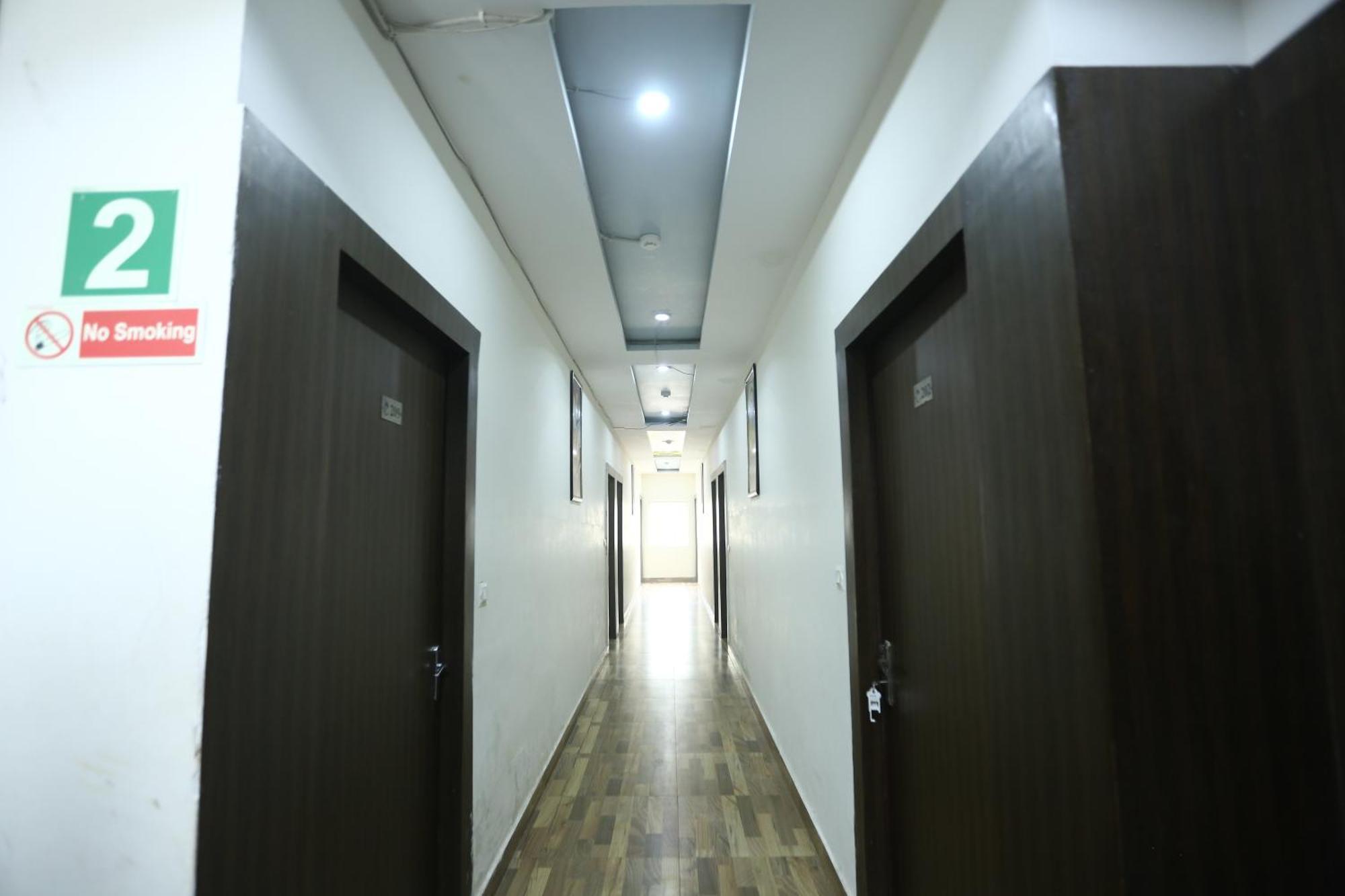 24 Hotel & Resort อัครา ภายนอก รูปภาพ